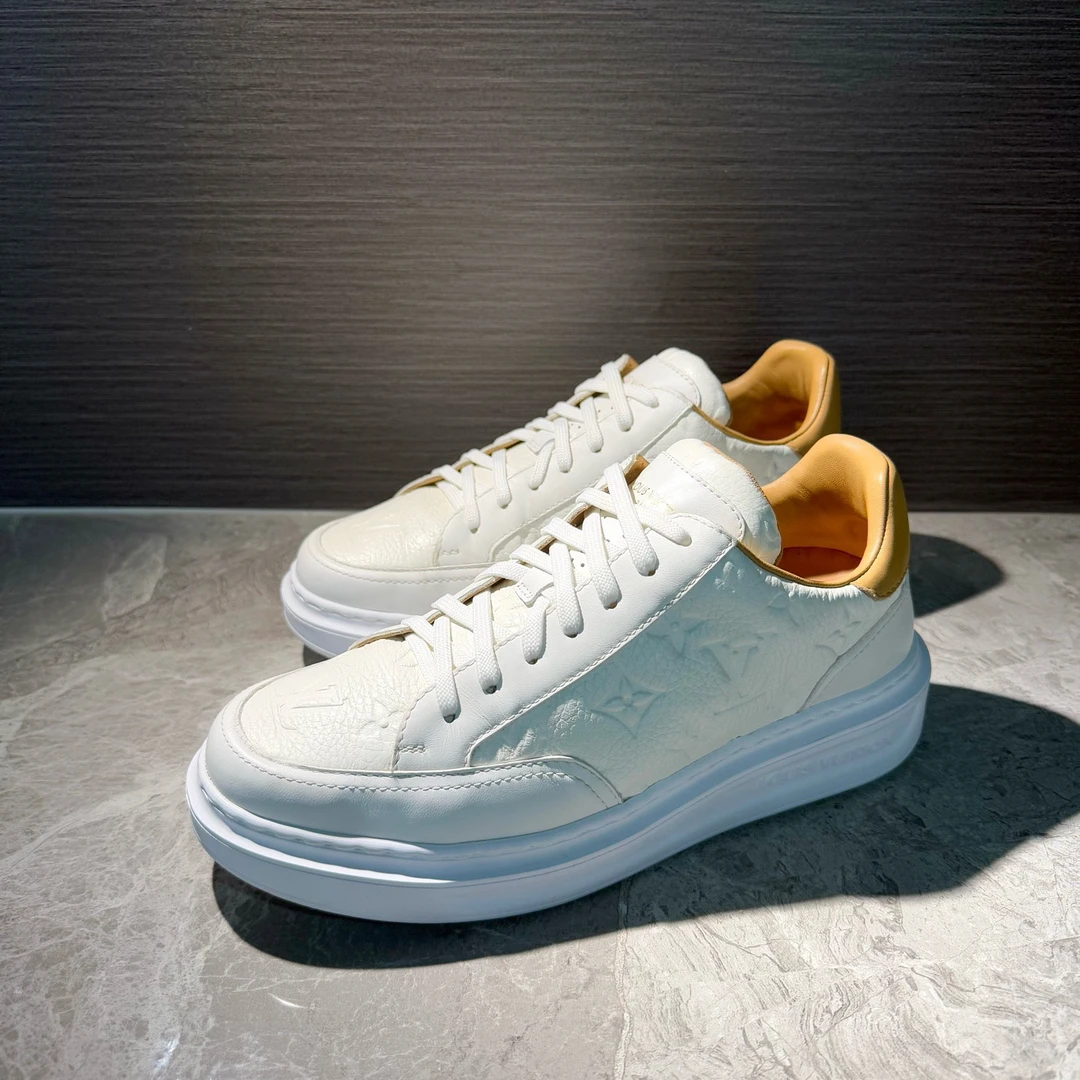 99新 LouisVuitton/路易威登 白色老花时尚厚底板鞋 客户寄售