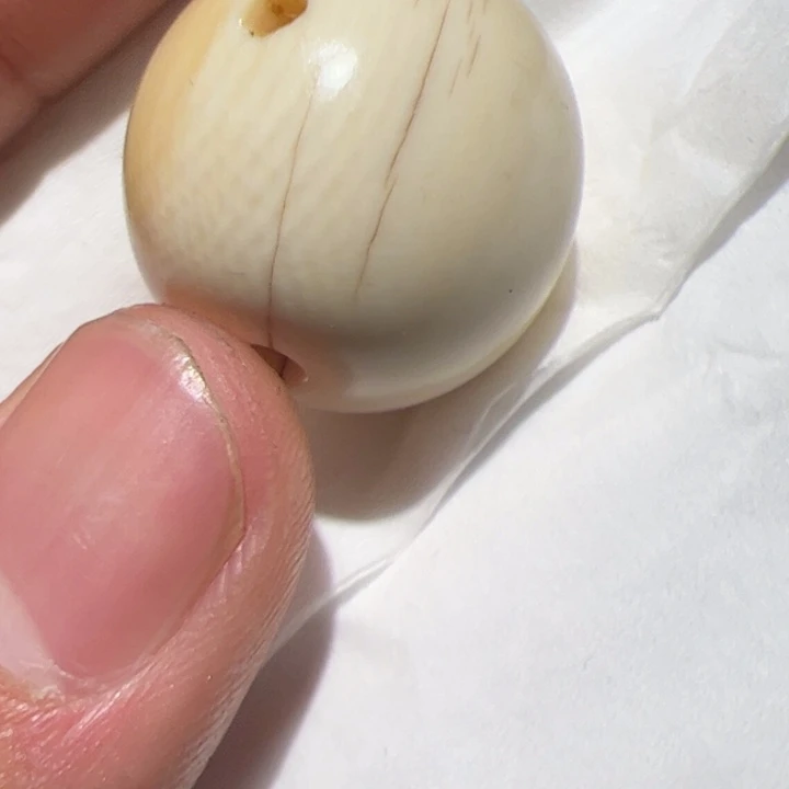 配饰玻璃。你是不是