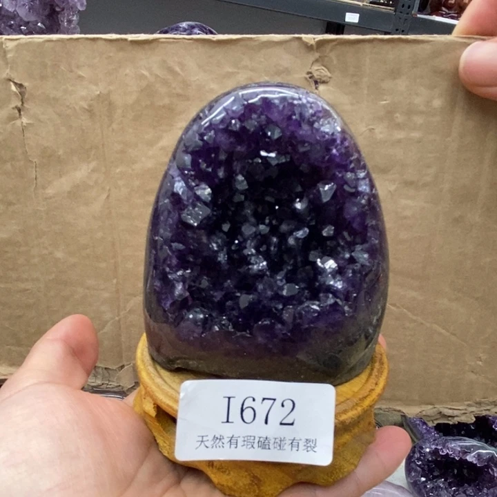 紫晶大型摆件（非配饰）未镶嵌