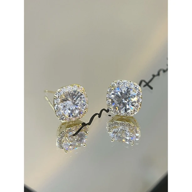 镀K金 银针 糖霜方块 精致爆闪小方糖女耳钉E4623