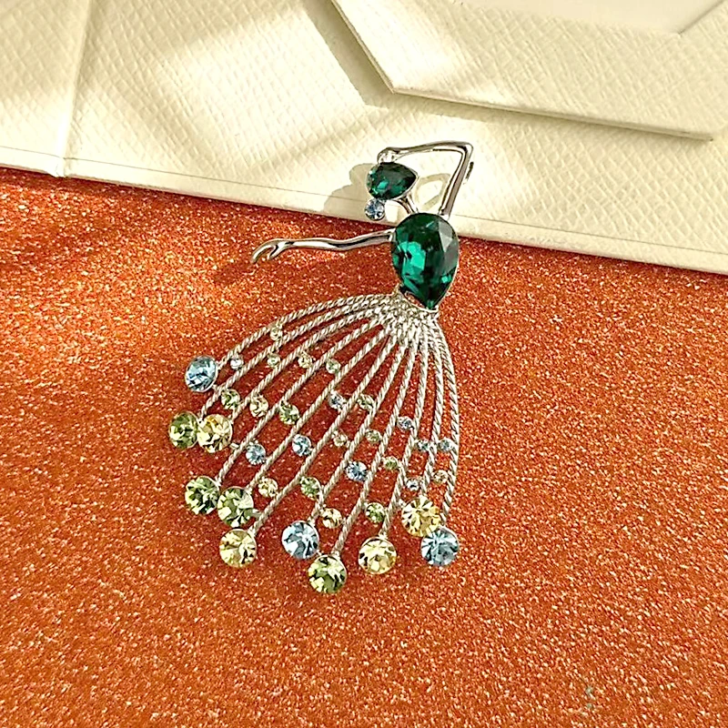 铜合金仿水晶胸针 高档施家水晶跳舞女孩水晶胸针R1809