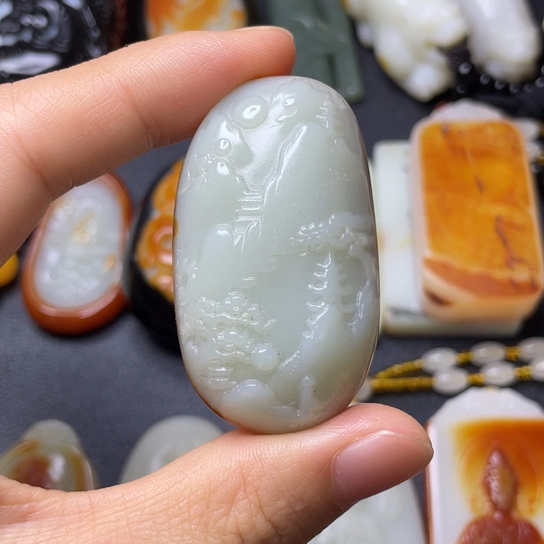 颈饰未镶嵌和田玉