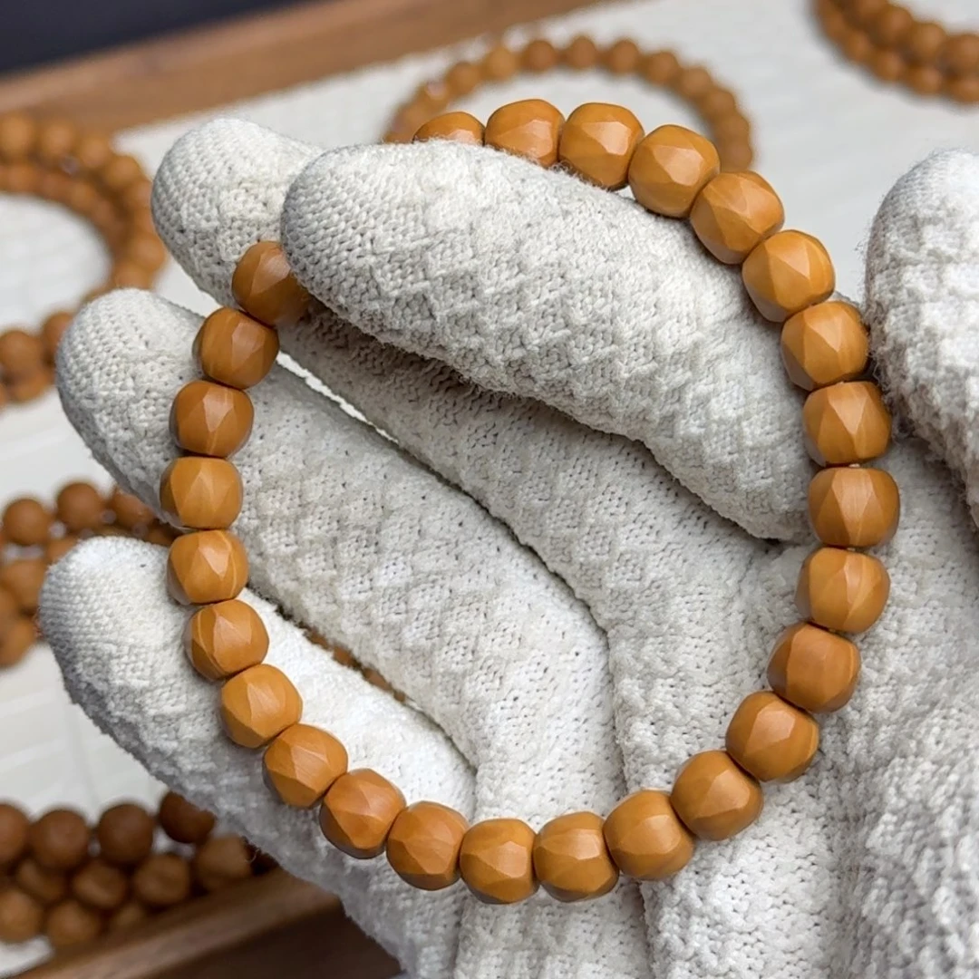 L***k猴头核桃吊坠猴头核桃