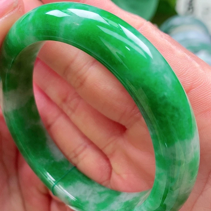 翡翠未镶嵌手镯天然翡翠手镯