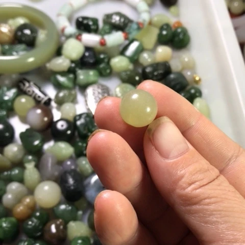 未镶嵌和田玉手机链