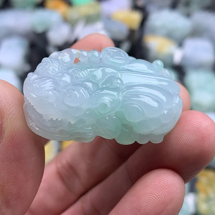 翡翠未镶嵌颈饰天然缅甸翡翠貔貅吊坠