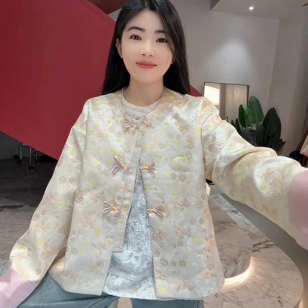 QC 252628 新中式国风盘扣浮雕圆领提花短外套