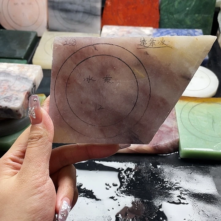 石英质玉未镶嵌手镯定制