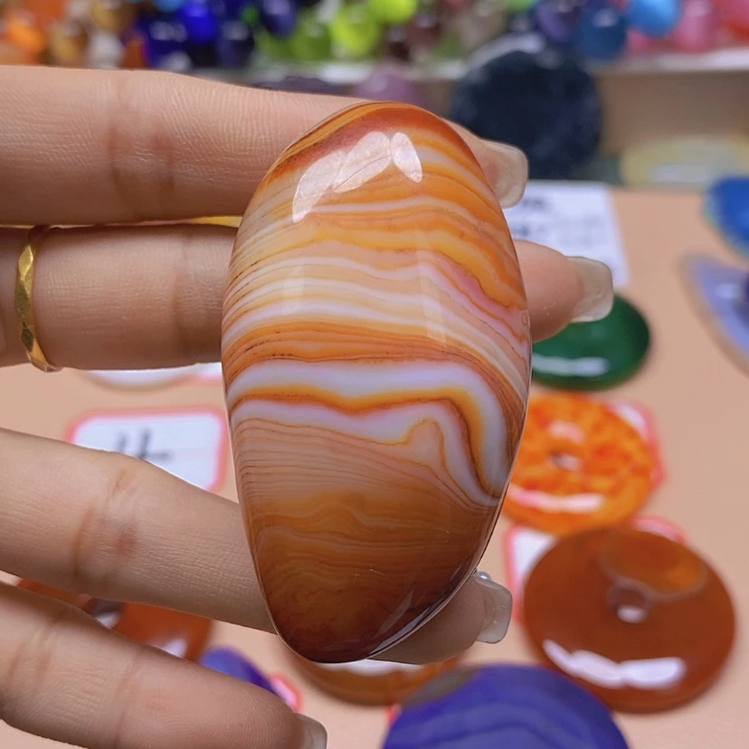 【闪购商品】玛瑙/玉髓颈饰未镶嵌蒙***莎