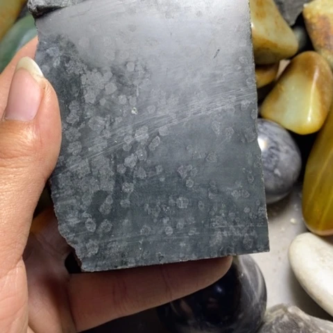 未镶嵌和田玉（糖玉）挂件