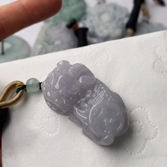 翡翠未镶嵌挂件翡翠