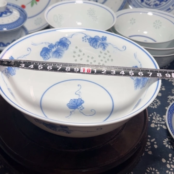 青花玲珑7寸葡萄面碗