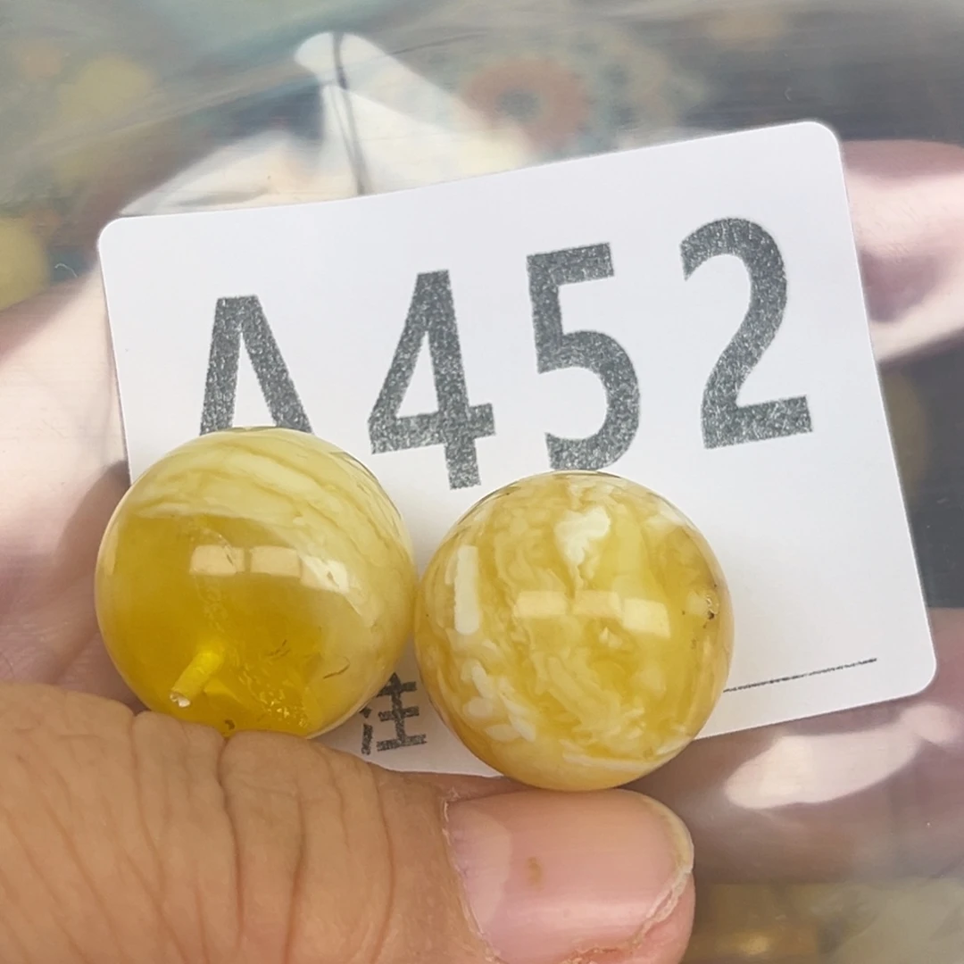✦***岸琥珀未镶嵌珠宝奇石微瑕有皮损，分三单拍，发俩个珠子