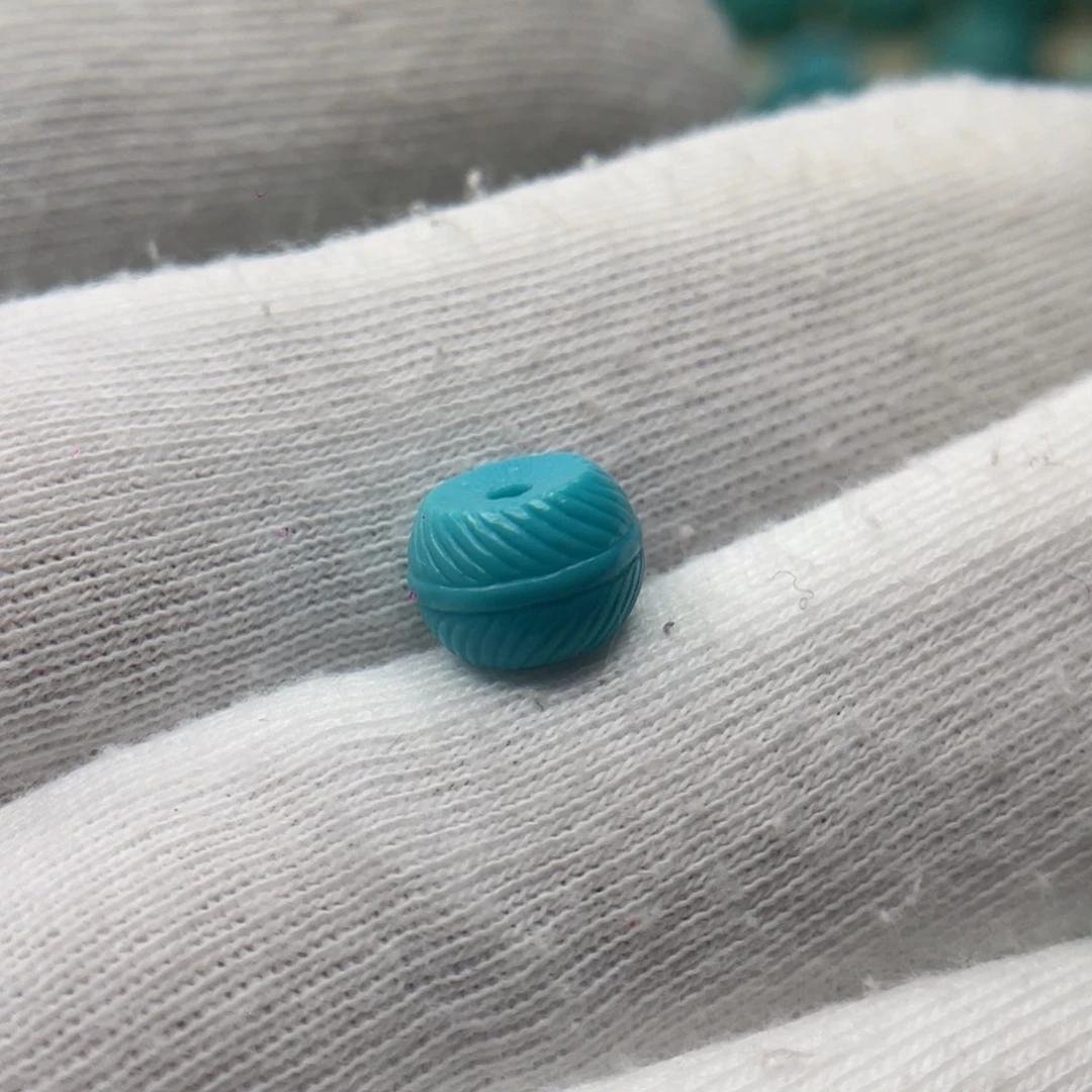 绿松石未镶嵌颈饰卡9-6