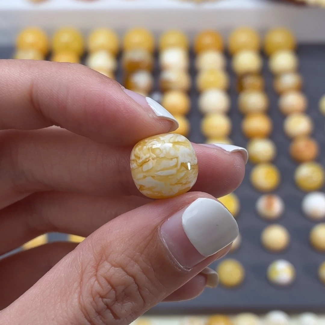 琥珀未镶嵌裸石俄料金白虎皮纹13.5mm