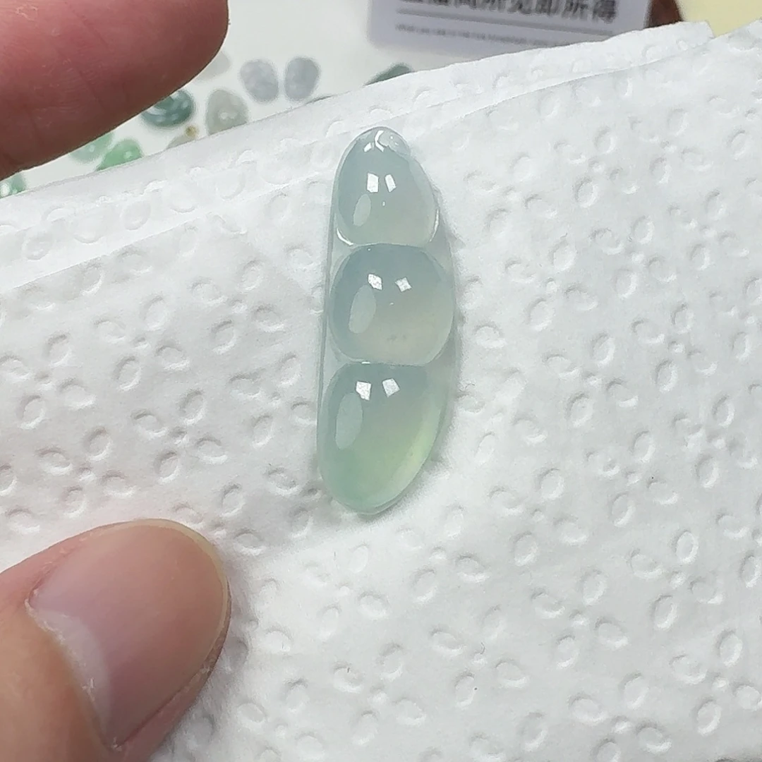 颈饰未镶嵌翡翠豆子