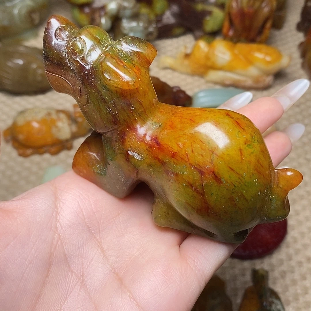 未镶嵌蛇纹石玉颈饰