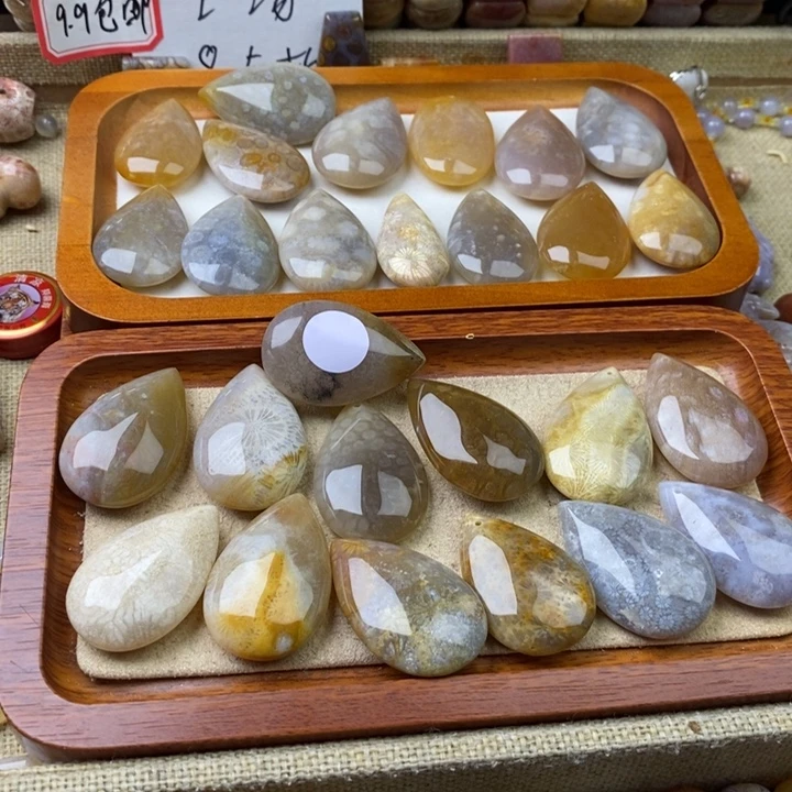 B***y颈饰合金石英岩玉