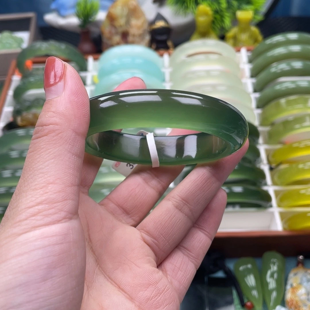 未镶嵌蛇纹石玉手镯