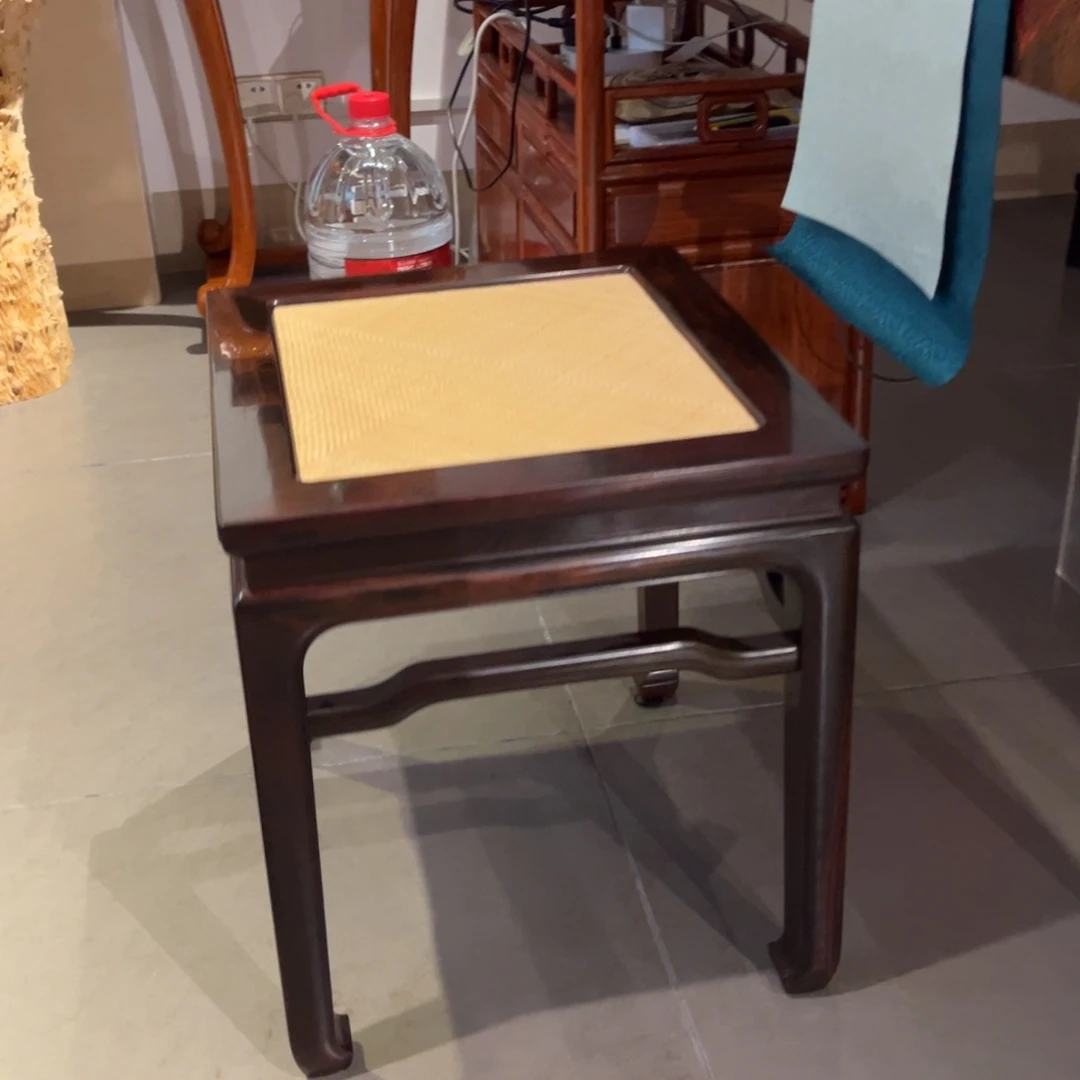 赐***）红酸枝木类成套家具大红酸枝中方凳