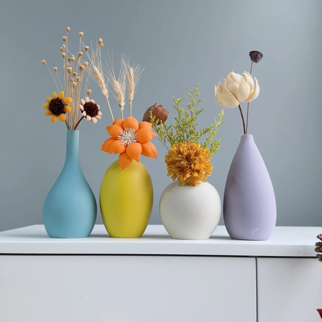 瓷片陶瓷小花瓶含花总高约20-30cm