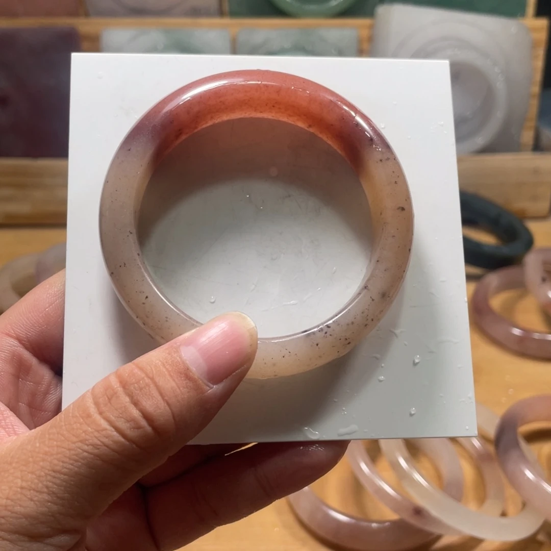 石英质玉手镯未镶嵌譚*甜定制加工