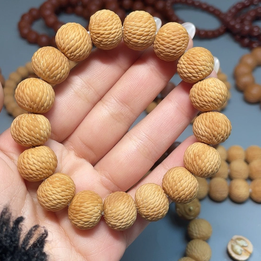 渭***雨猴头核桃把件龙麟