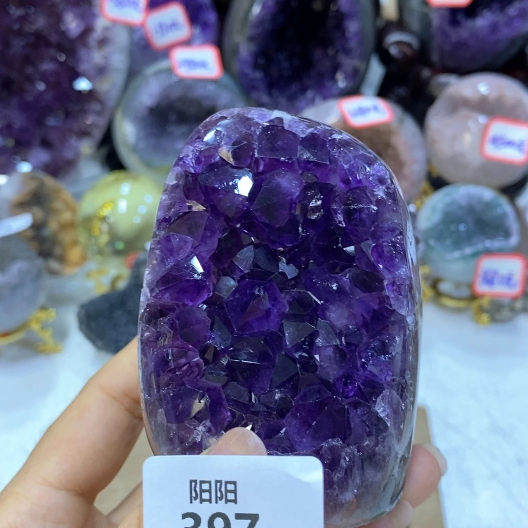未镶嵌水晶大型摆件（非配饰）