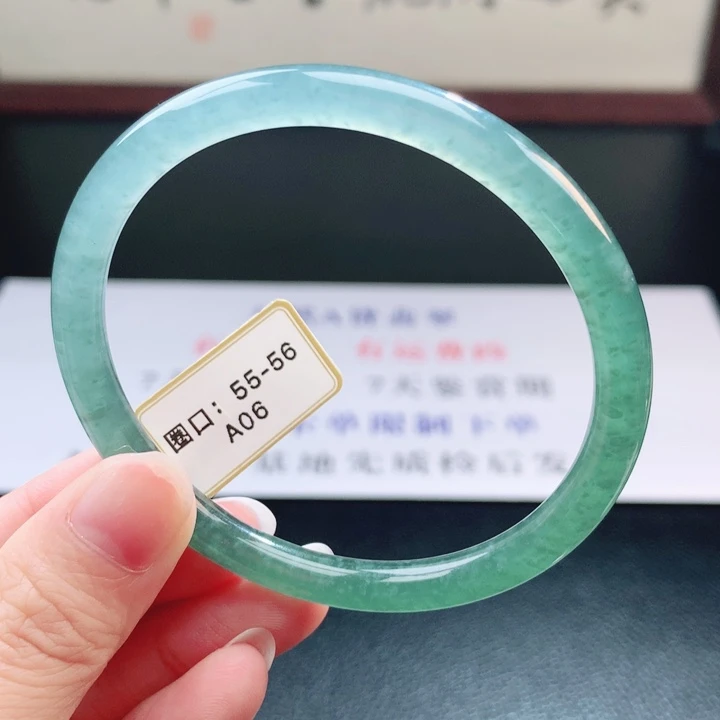 翡翠未镶嵌手镯翡翠手镯79