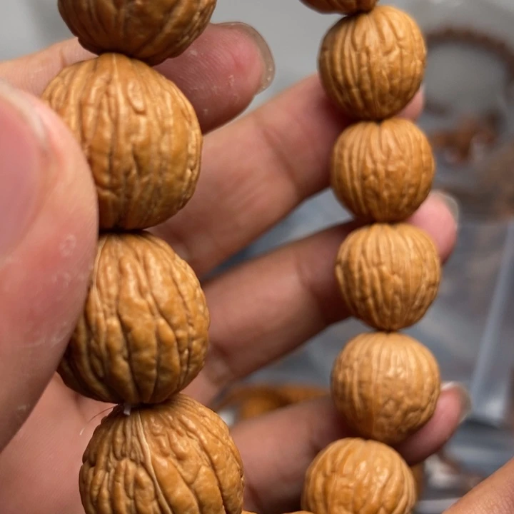 猴头核桃吊坠文玩手串