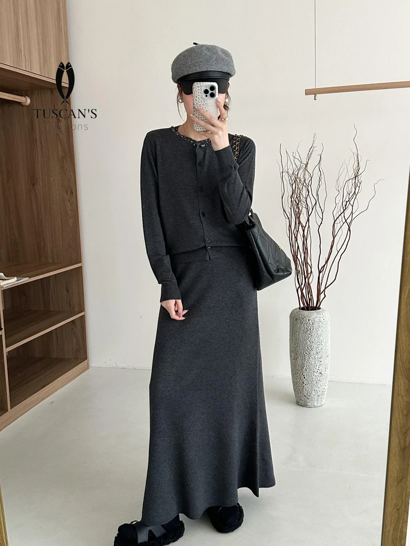 【时代双鱼】拼接长袖女不褪色休闲风毛针织衫气质黑色时尚法式设计