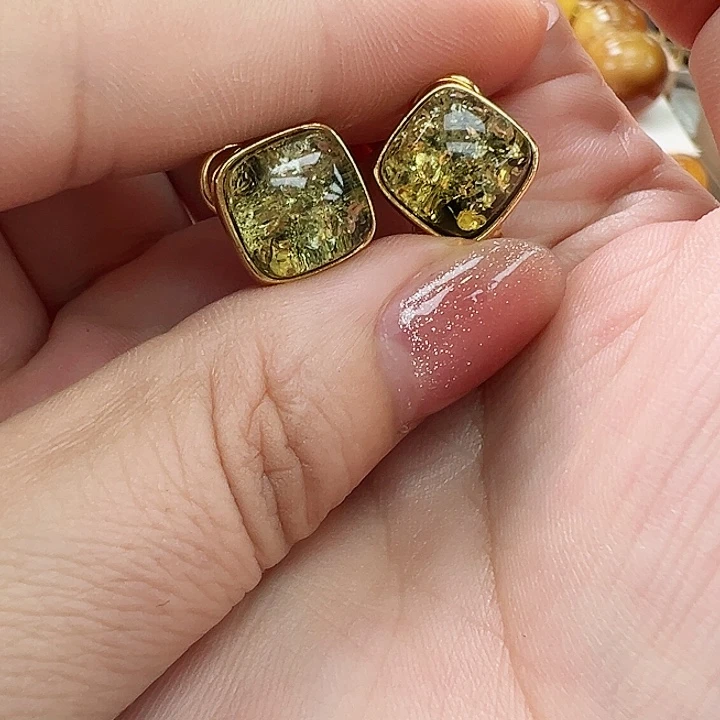 琥珀未镶嵌珠宝奇石