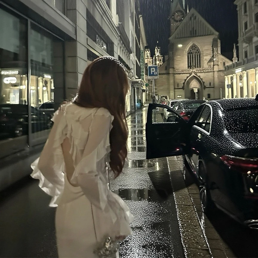 9/17「Upscale罗马私服 HBD梅莉达」氛围白色长短款/樱桃红/杏色