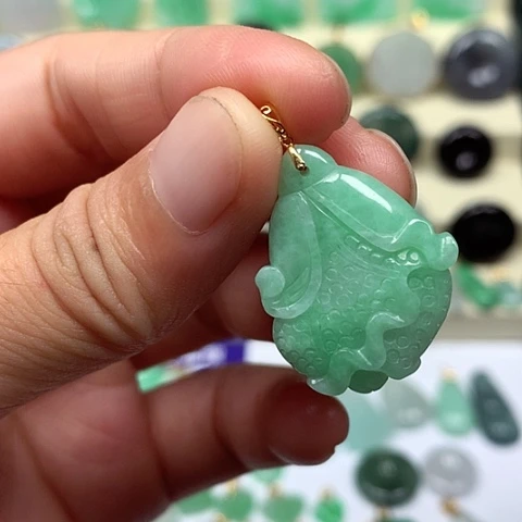 翡翠18K金镶嵌吊坠(不含链)