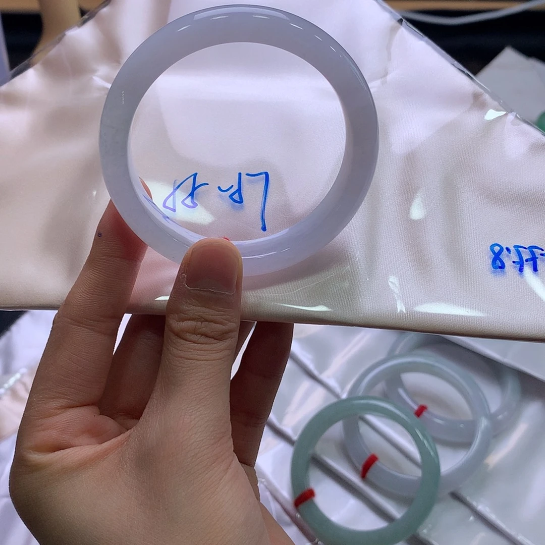 翡翠未镶嵌手镯翡翠