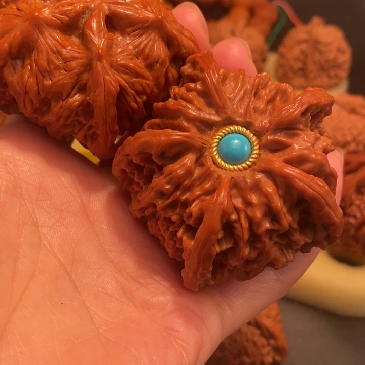 小***物猴头核桃吊坠工艺核桃