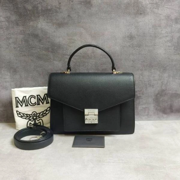 市场价18000/MCM/95新/C14123452470/包包