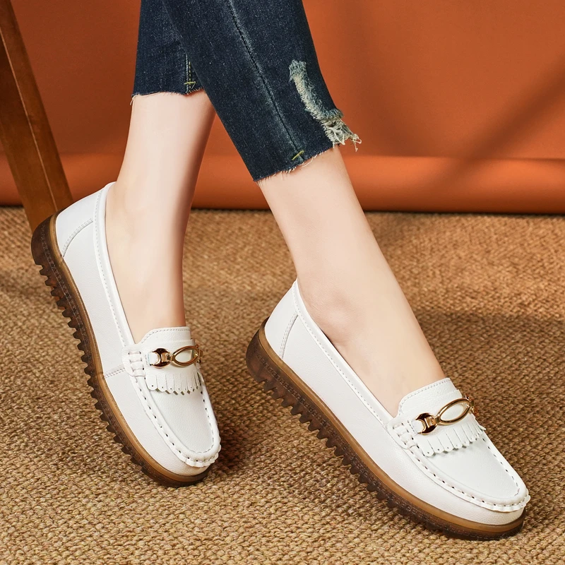 牛筋底女士妈妈女鞋春秋新款真皮豆豆鞋女防滑超软单鞋舒适百搭鞋