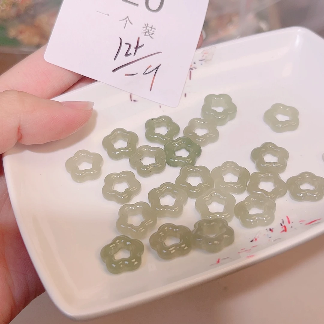 和田玉未镶嵌珠宝半成品20