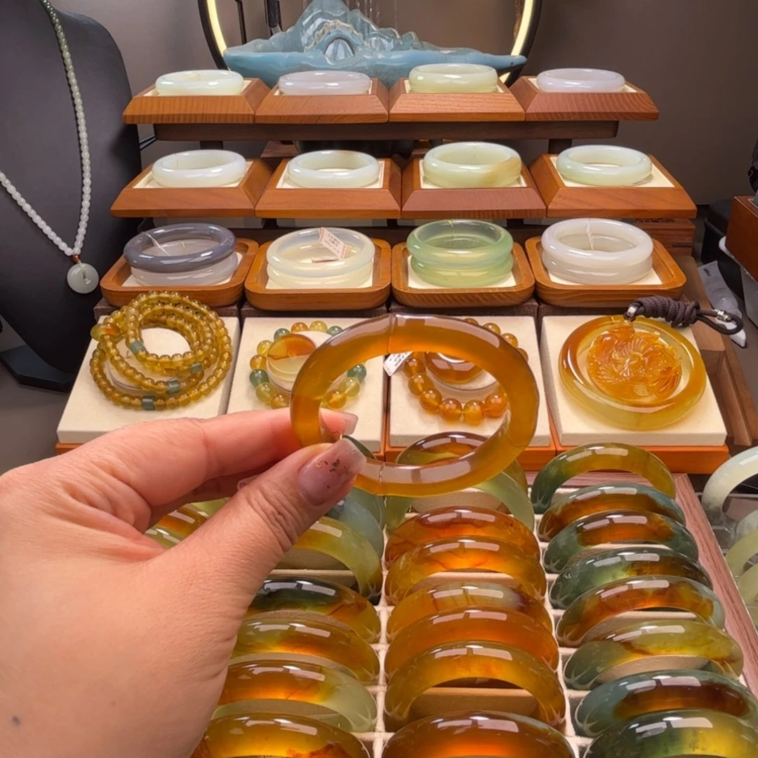 蛇纹石玉未镶嵌51-53