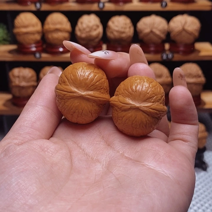 文玩核桃吊坠晶玉51