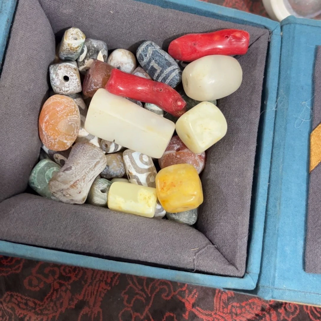 缸小*b c v j g g g g g vvv c c c