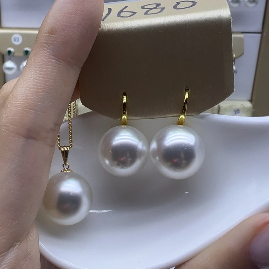 吊坠(赠链)18K金镶嵌淡水珍珠