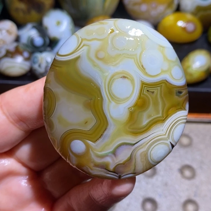 未镶嵌玛瑙/玉髓珠宝半成品73