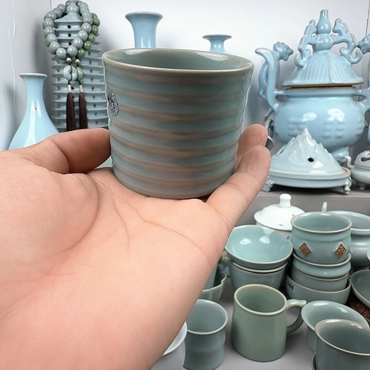 仿古小玄纹杯汝瓷