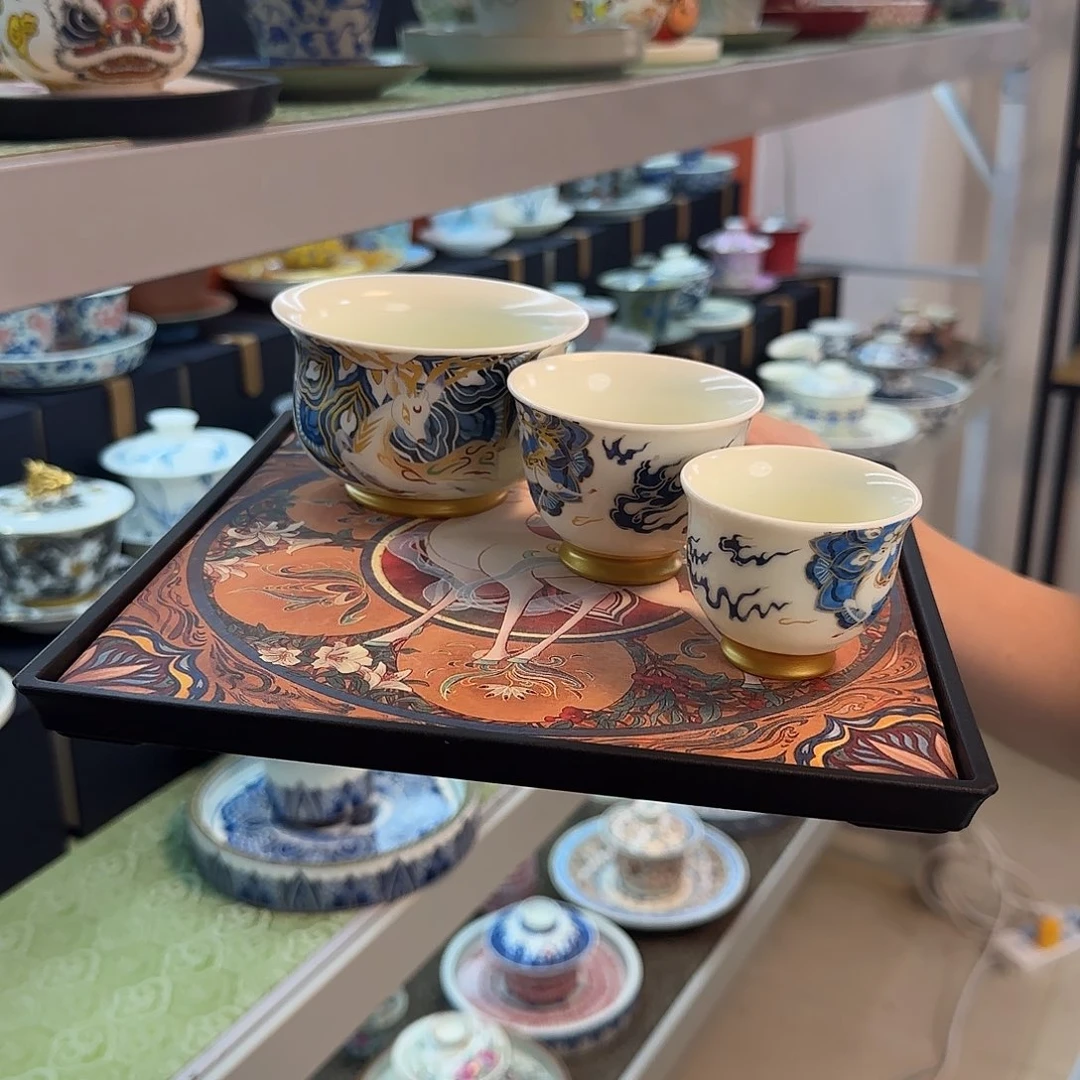 他也不会和我们联系呀亲爱