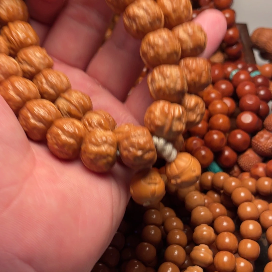 合***司吊坠猴头核桃金蟾