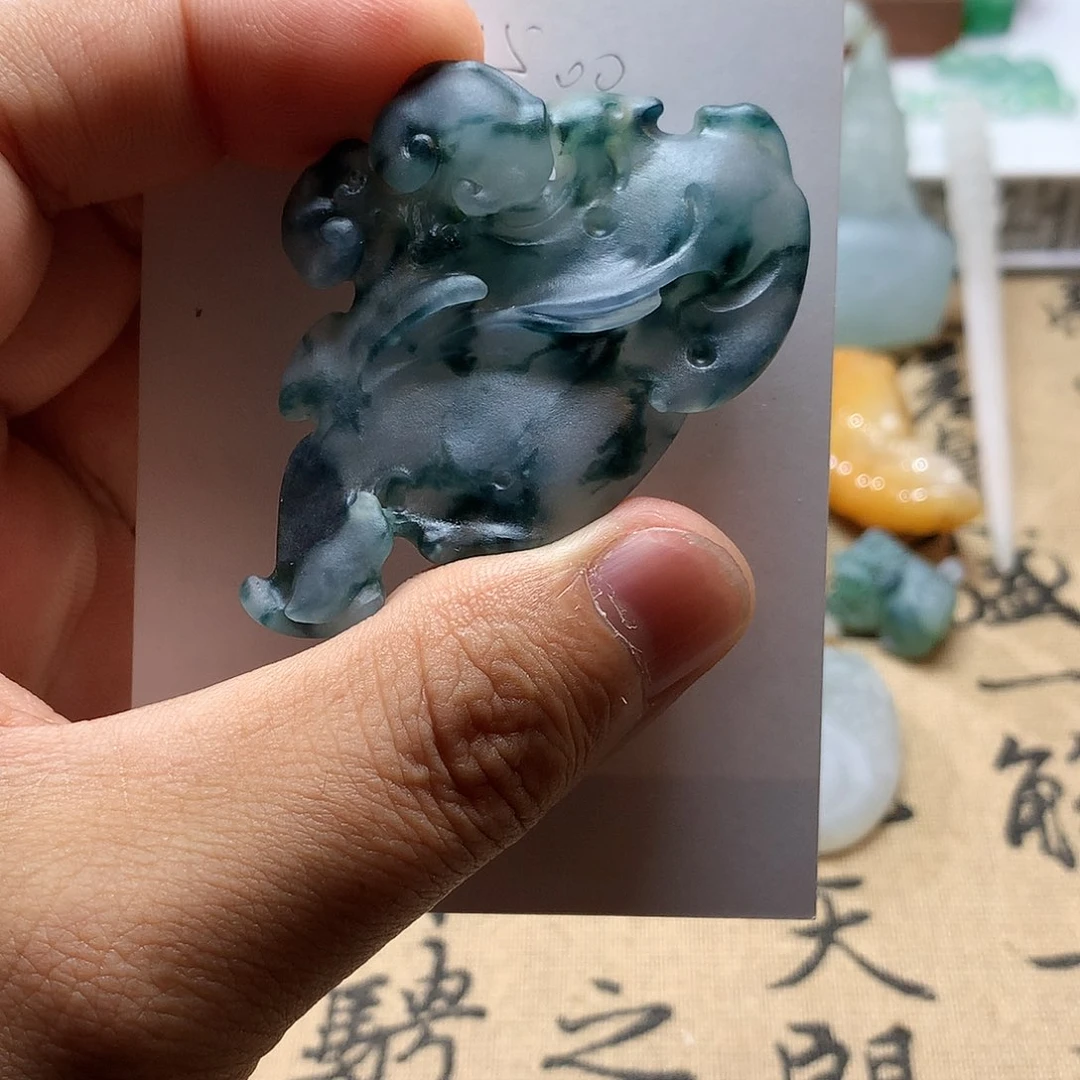 未镶嵌定制翡翠杰*