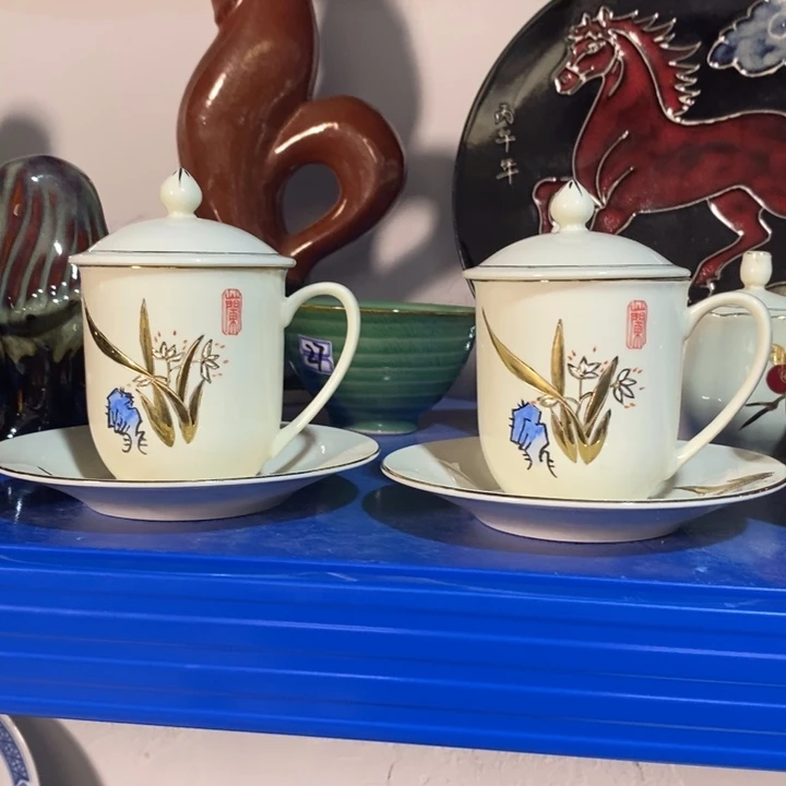 挖***金瓷片春蕾雕金盖杯一对