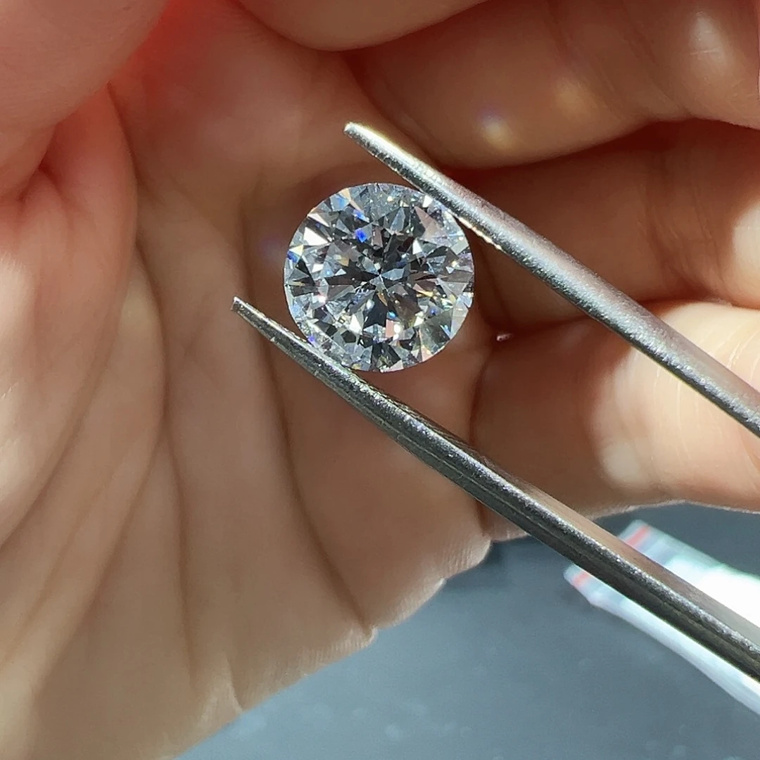 合成钻石裸石3.18ct圆形培育钻石顶参